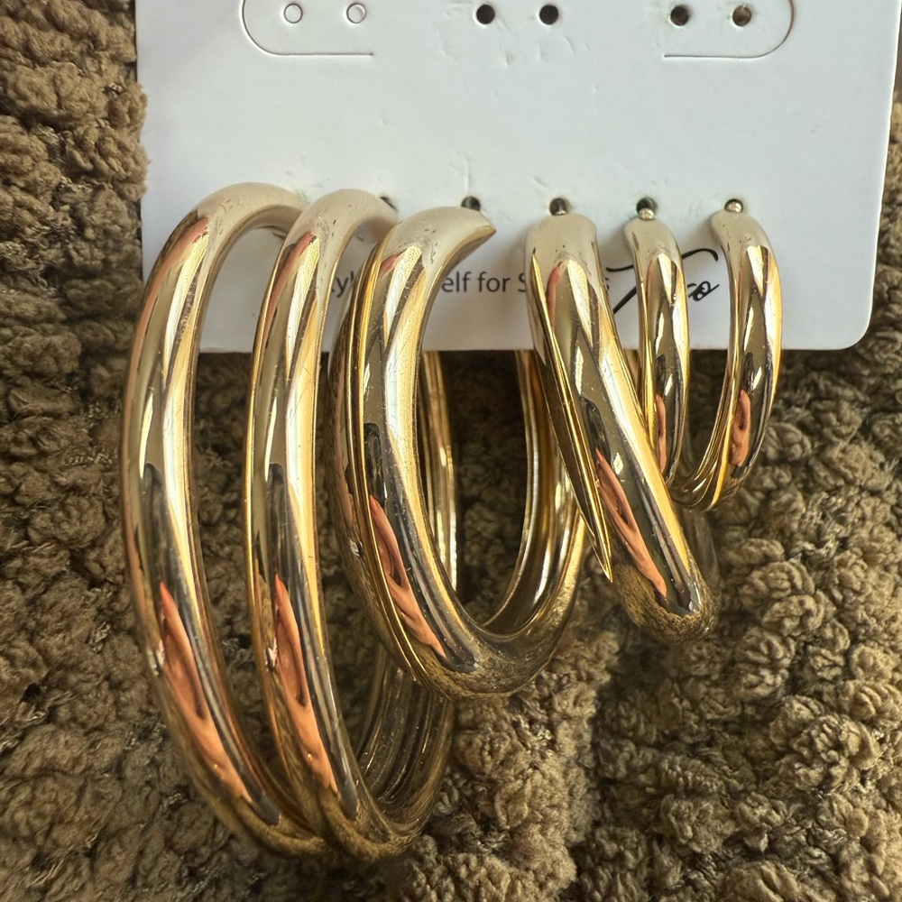 Park Lane “Chesney” Gold Earring Set